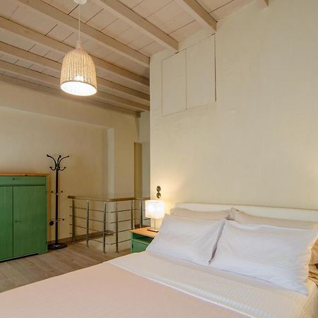 Myyellowhome Ermoupoli Esterno foto