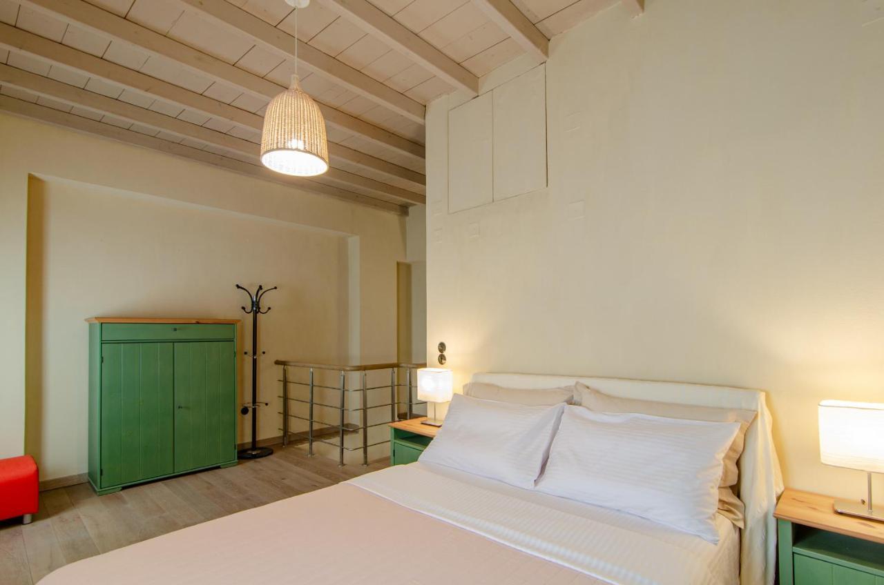 Myyellowhome Ermoupoli Esterno foto