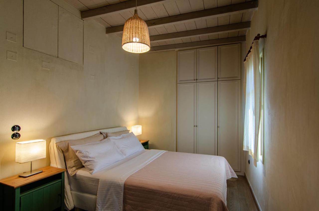 Myyellowhome Ermoupoli Esterno foto
